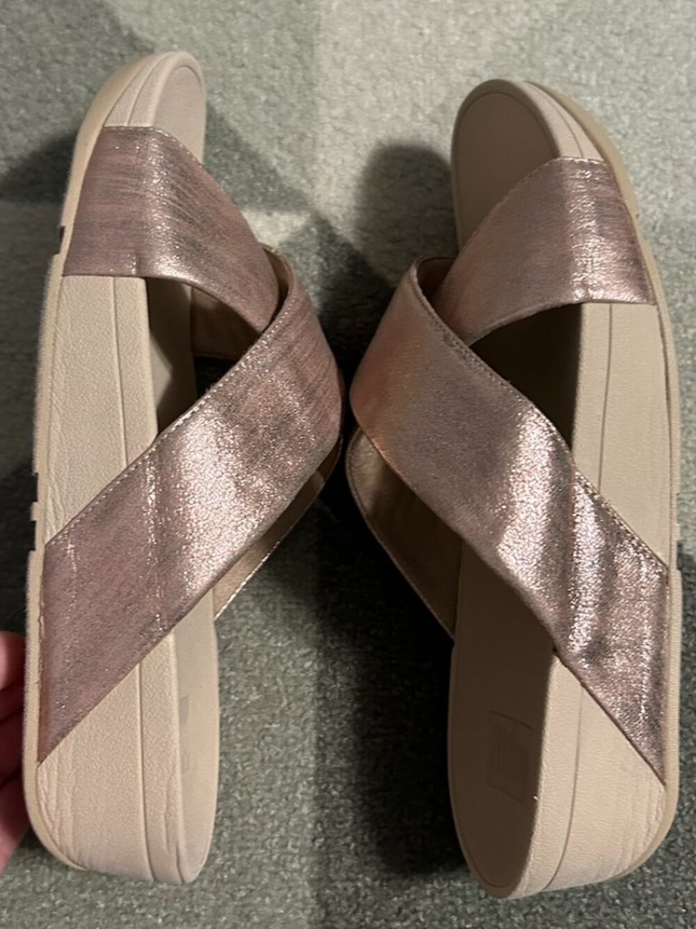 Fitflop Metallic Rose Gold Cross‑Band Slide Sandals 9 - Picture 5 of 11